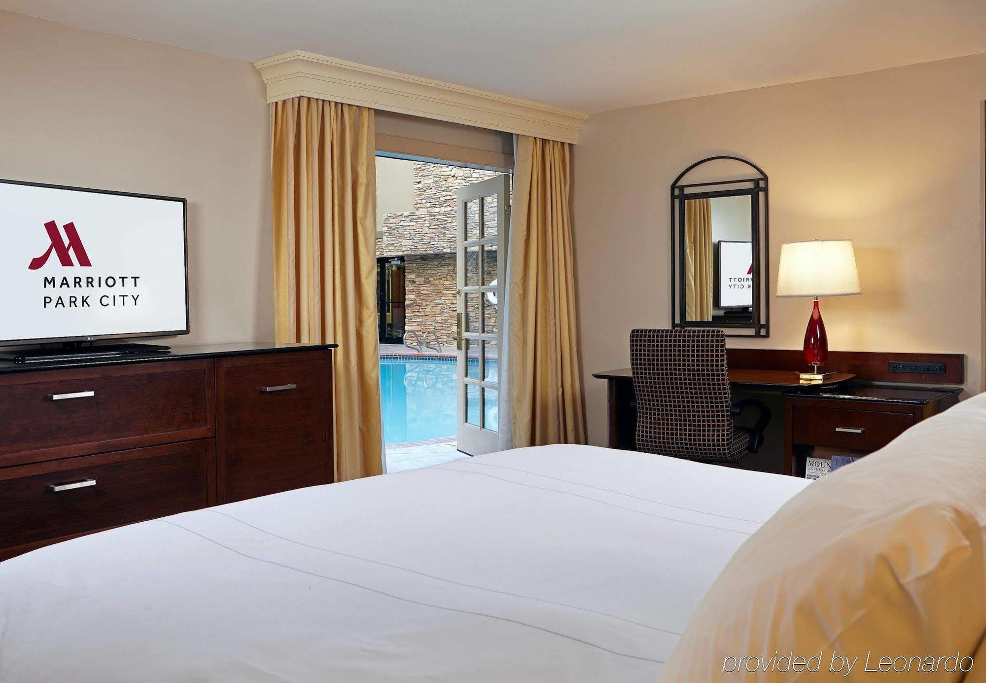 Sheraton Park City Bagian luar foto
